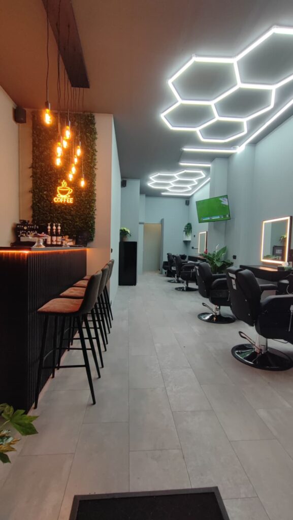 8085d03d 57a0 476d b8b9 e74792e2896e